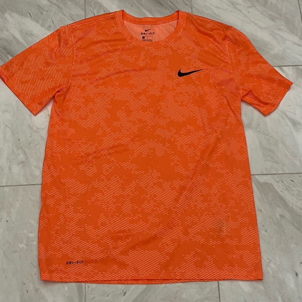 Nike Dri-Fit Orange T-Shirt Large